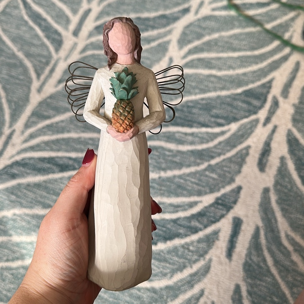 Willow Tree Welcomjng Angel 8 inches